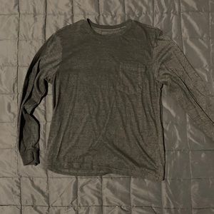 Long sleeve tee